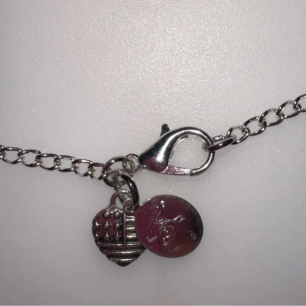 Abstract Pendant & Chain - Picture 7 of 7